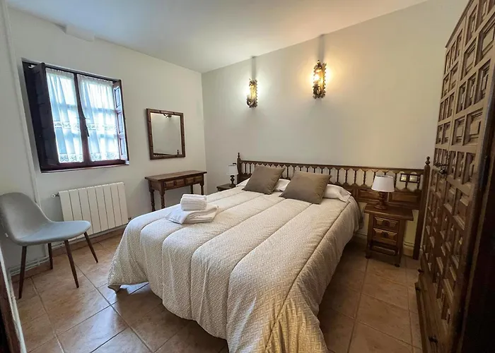 Santillana - Mijares 3000 Apartment *